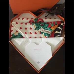 HERMES Rare Jungle Love Love SCARF